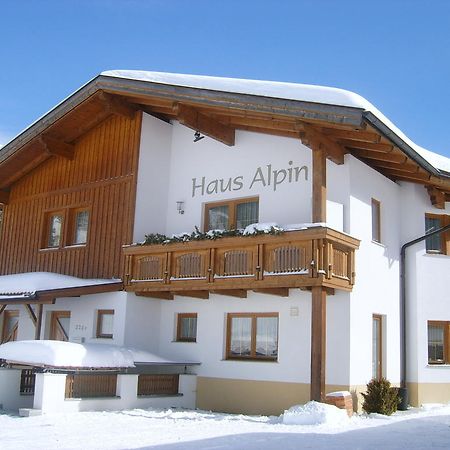 Haus Alpin Apartments Петной ам Арлберг Екстериор снимка