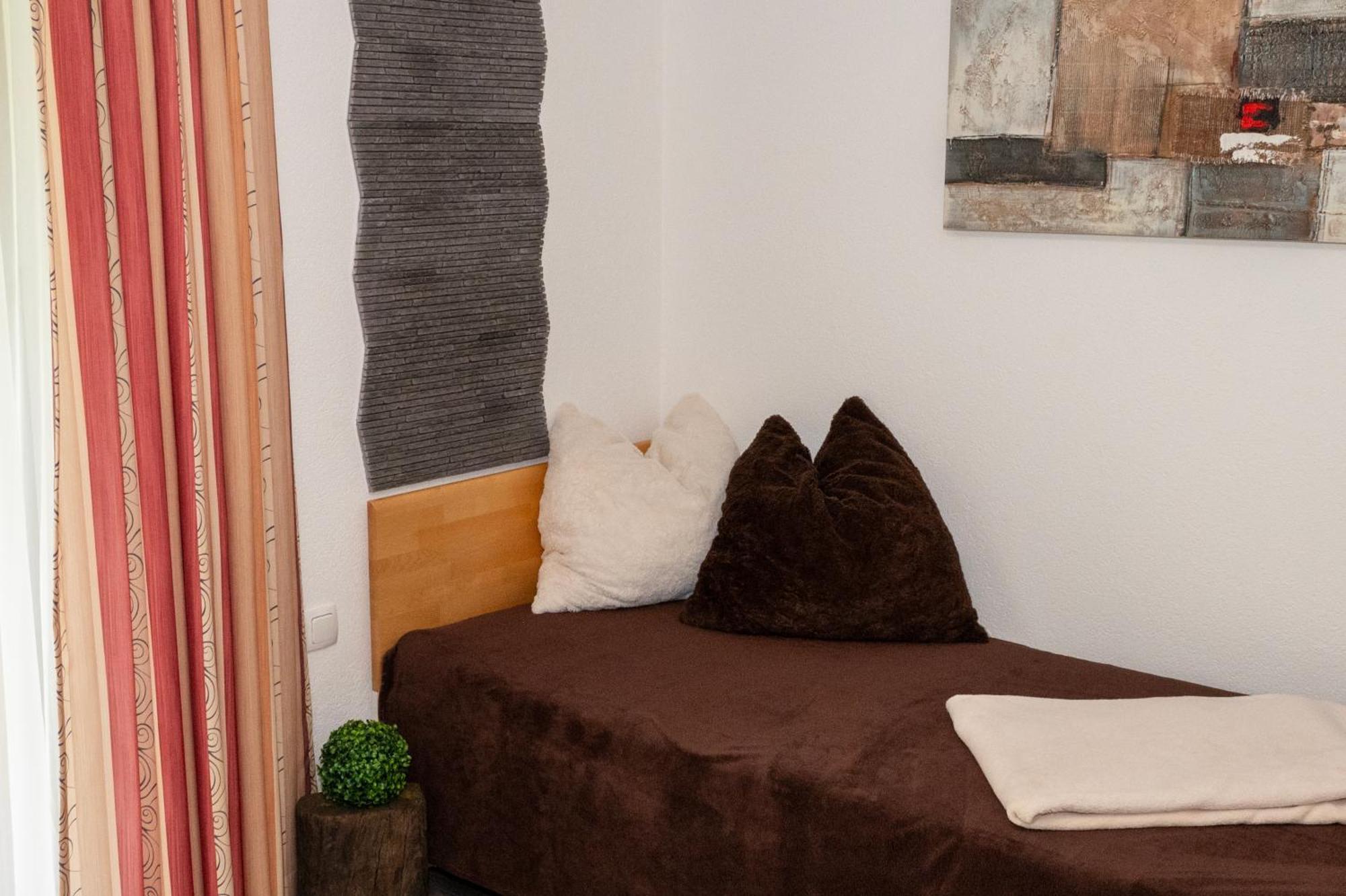Haus Alpin Apartments Петной ам Арлберг Екстериор снимка