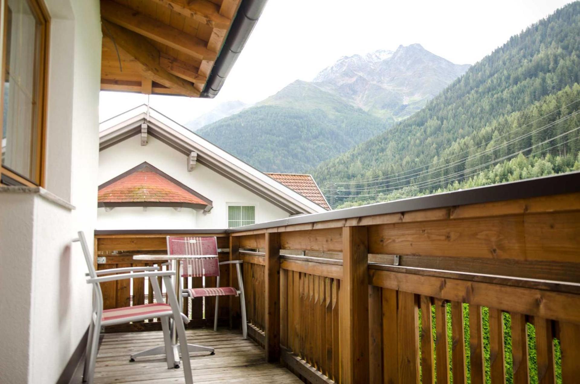 Haus Alpin Apartments Петной ам Арлберг Екстериор снимка