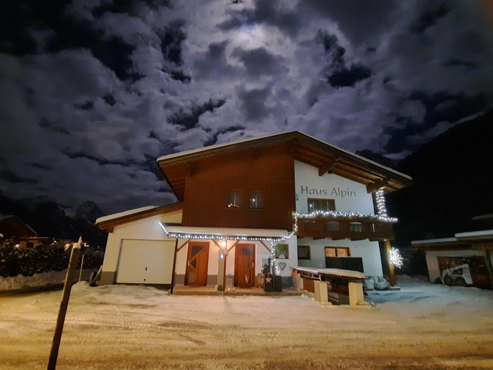 Haus Alpin Apartments Петной ам Арлберг Екстериор снимка